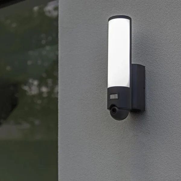 buitenlamp_cilinder_donke_4.webp Online Straluma Buitenlamp cilinder donker grijs inclusief LED en camera