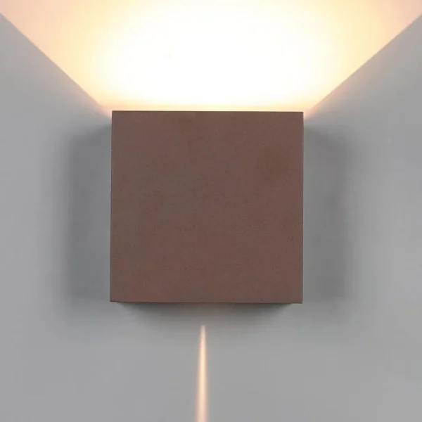 buitenlamp_wand_bruin_upd_4.webp Store Straluma Buitenlamp wand bruin up+down IP54