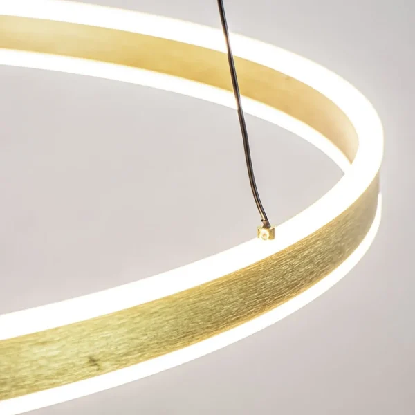 grote_design_hanglamp_led_2.webp New Straluma Grote design hanglamp LED gouden ring