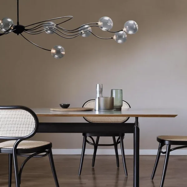 grote_led_hanglamp_zwart__4.webp New Straluma Grote LED hanglamp zwart met helder glazen bollen