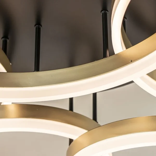 grote_led_plafondlamp_gou_2.webp Store Straluma Grote LED Plafondlamp goud/zwart 3-standen dimbaar