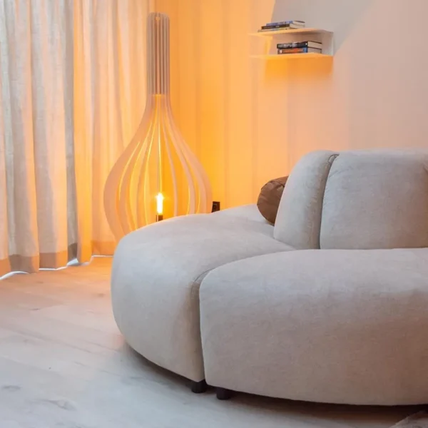 Best Straluma Grote vloerlamp kegel naturel hout met zwart