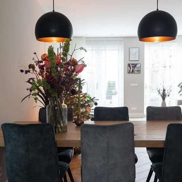 hanglamp_jaicey_bol_zwart_4.webp Fashion Straluma Hanglamp Jaicey bol zwart/goud