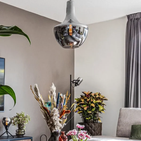 hanglamp_zwart_met_smoke__4-1.webp Store Straluma Hanglamp zwart met smoke glazen kap