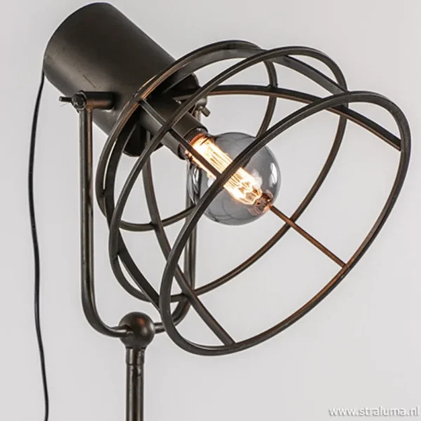industrile_driepoot_vloer_2.webp Sale Straluma Industriële driepoot vloerlamp Givan