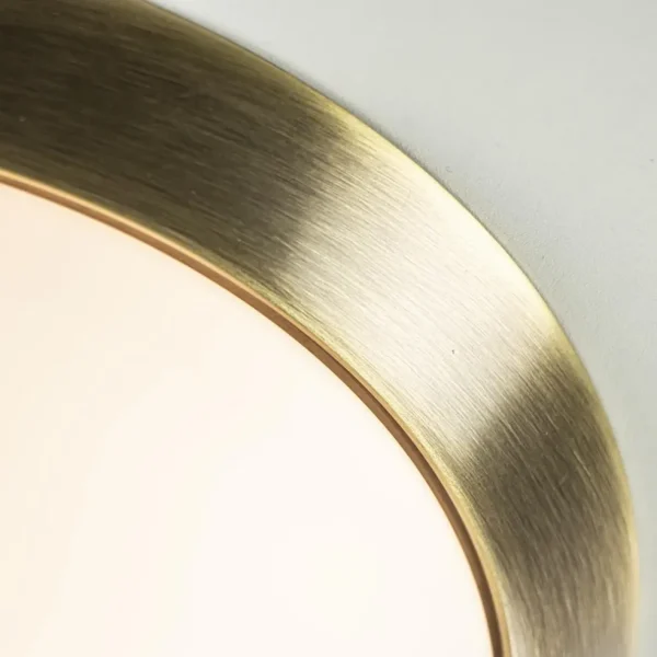 klassieke_plafonnire_bron_3.webp Clearance Straluma Klassieke plafonnière brons met wit glas 30 cm