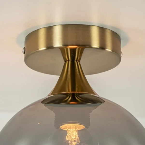 kleine_plafondlamp_goud_m_2.webp Fashion Straluma Kleine plafondlamp goud met smoke glas