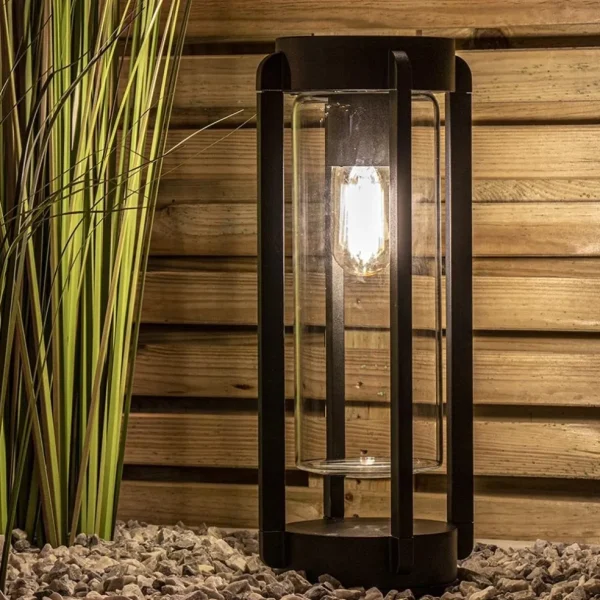 kleine_staande_buitenlamp_4.webp Store Straluma Kleine staande buitenlamp mat zwart IP44