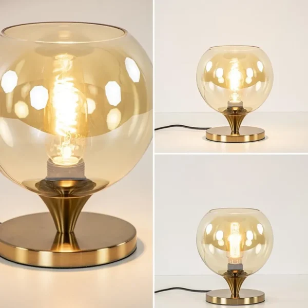 kleine_tafellamp_goud_met_3.webp Online Straluma Kleine tafellamp goud met amber kleurig glas