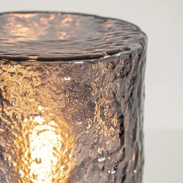 kleine_tafellamp_zwart_me_2-1.webp New Straluma Kleine tafellamp zwart met smoke glazen kap