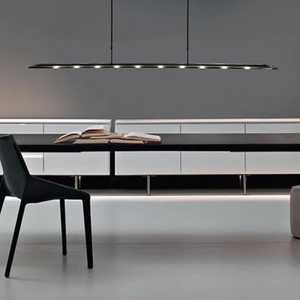 langwerpige_led_hanglamp__4.webp Clearance Straluma Langwerpige LED hanglamp zwart met smoke glas 170 cm