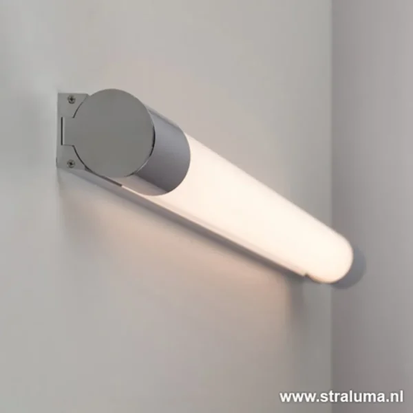 led_badkamerwandlamp_met__2-1.webp Outlet Straluma LED badkamer-wandlamp met stopcontact