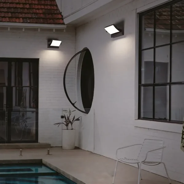 Hot Straluma LED buitenlamp zwart met draaibare kap