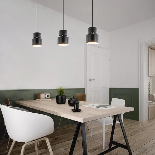 lichts_eettafelhanglamp_z_4-3.webp Hot Straluma 3-Lichts eettafelhanglamp zwart met goud accent