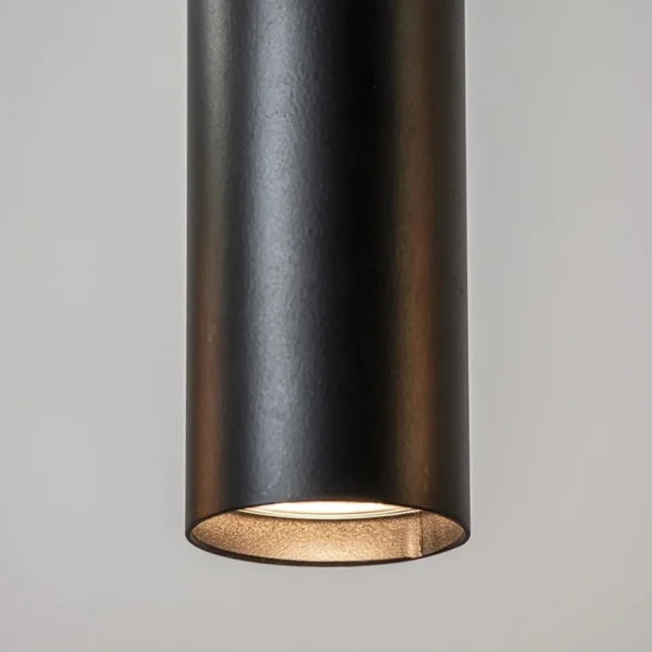 lichts_metalen_hanglamp_c_2.webp Discount Straluma 8-Lichts metalen hanglamp cilinders mat zwart