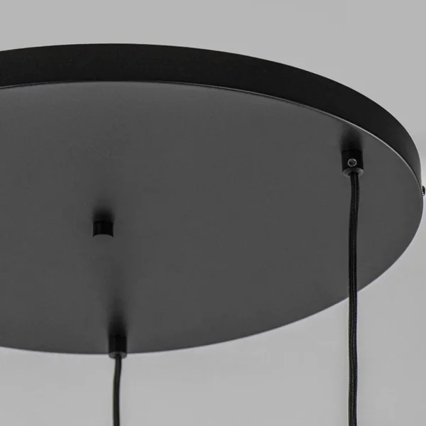 lichts_ronde_hanglamp_met_3.webp Hot Straluma 3-Lichts ronde hanglamp met zwarte draadkappen