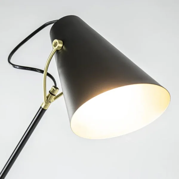 light_and_living_vloerlam_2.webp Shop Straluma Light and Living vloerlamp Barre zwart met goud verstelbaar