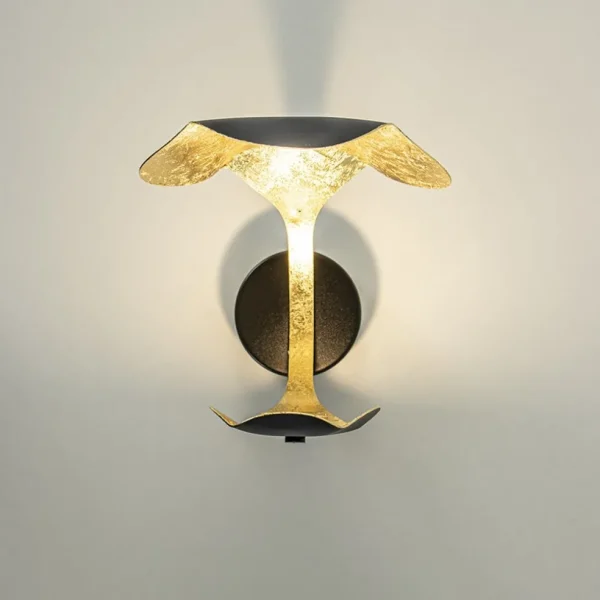 luxe_led_wandlamp_zwart_m_2.webp Sale Straluma Luxe LED wandlamp zwart met goldleaf