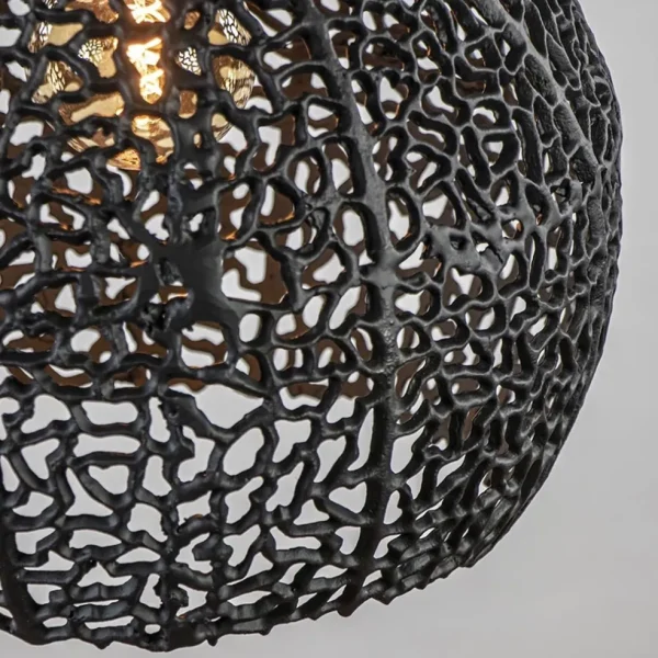 mat_zwarte_hanglamp_sinul_2.webp New Straluma Mat zwarte hanglamp Sinula Light and Living