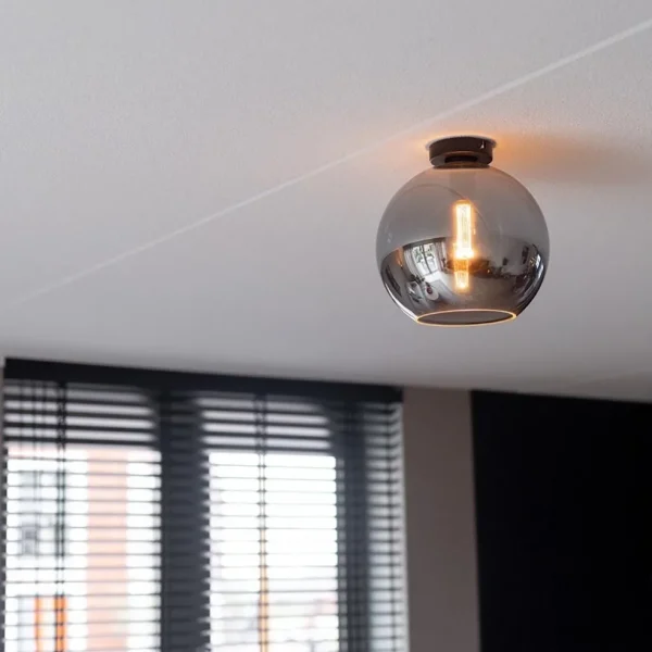 Discount Straluma Mat zwarte plafondlamp met smoke glazen bol 30 cm
