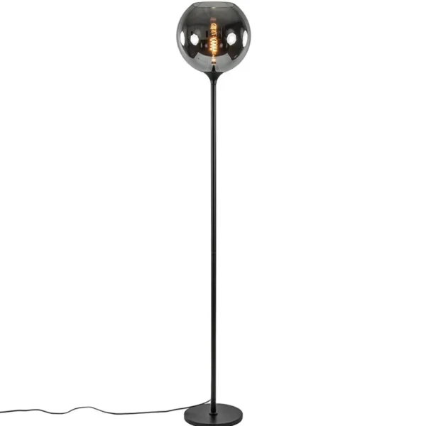 mat_zwarte_vloerlamp_met__1-8.webp Shop Straluma Mat zwarte vloerlamp met smoke/titanium glazen kap