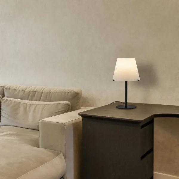 Outlet Straluma Moderne design tafellamp zwart met witte glazen kap