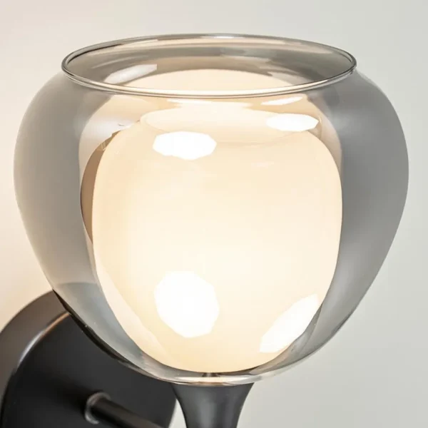 moderne_wandlamp_zwart_me_2-3.webp Cheap Straluma Moderne wandlamp zwart met smoke glas