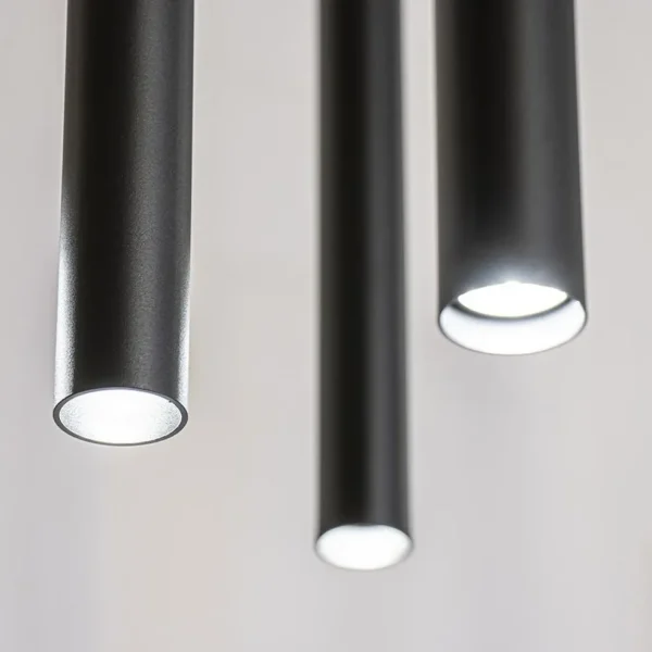 ovale_lichts_hanglamp_tub_2.webp Outlet Straluma Ovale 8-lichts hanglamp tubes zwart metaal
