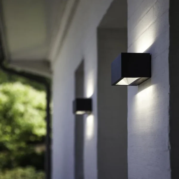 rechthoekige_led_buitenla_4.webp Flash Sale Straluma Rechthoekige LED buitenlamp up+down mat zwart