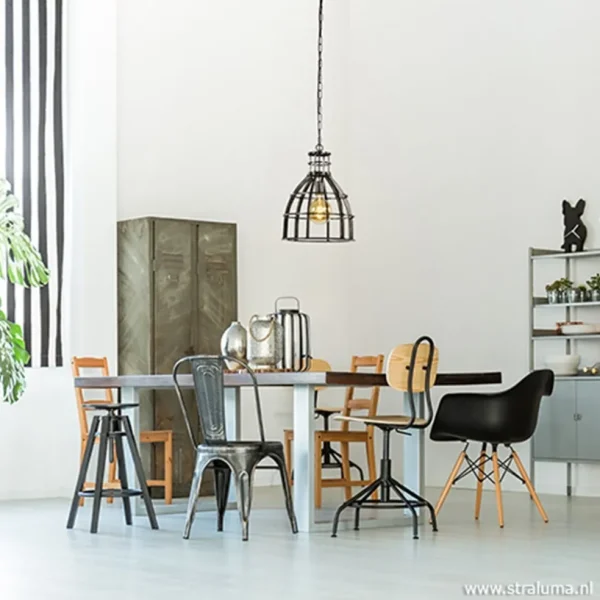 ruw_metalen_hanglamp_anti_4.webp Flash Sale Straluma Ruw metalen hanglamp antiek zwart