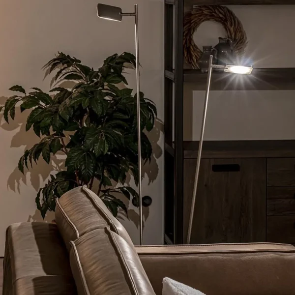 staande_vloerlamp_led__li_4.webp Clearance Straluma Staande vloerlamp led 2 lichts staal