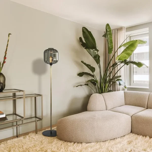 strak_klassieke_vloerlamp_4.webp Flash Sale Straluma Strak klassieke vloerlamp brons met zwart en smoke glas