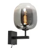 trendy_wandlamp_zwart_met_1.webp Online Straluma Trendy wandlamp zwart met smoke glazen kap en snoer