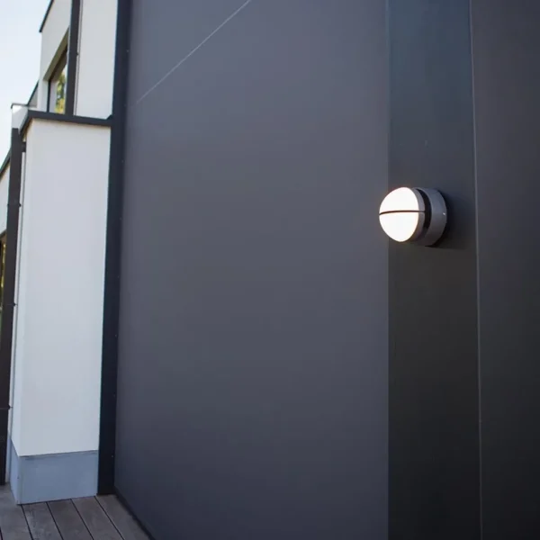 verstelbare_buitenlamp_ro_3.webp Clearance Straluma Verstelbare buitenlamp rond donker grijs inclusief LED