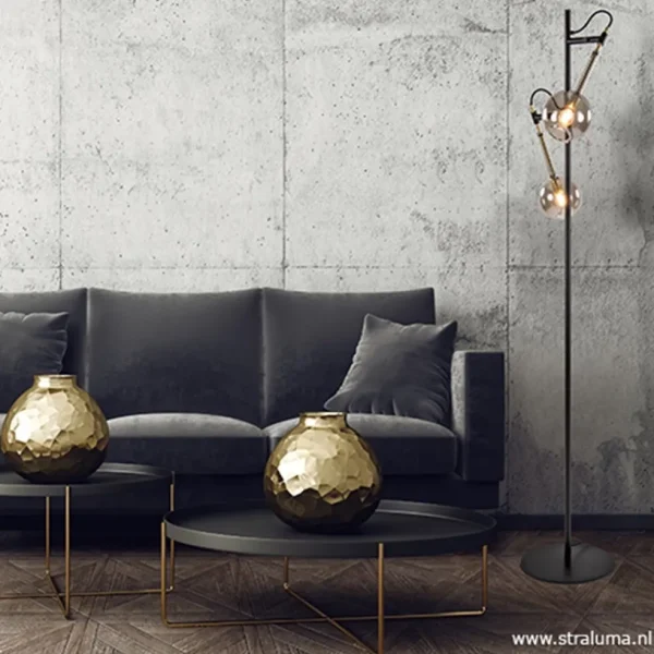 vloerlamp_globe_l_zwartgo_4.webp Hot Straluma Vloerlamp Globe 2-L zwart/goud smokeglas