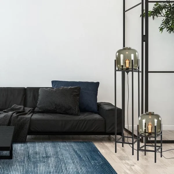 vloerlamp_lett_frame_zwar_4.webp Fashion Straluma Vloerlamp Lett frame zwart/smoke glas