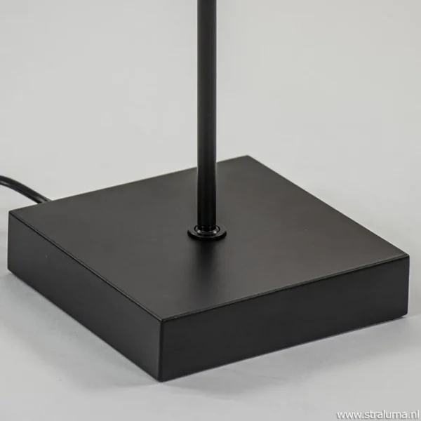 vloerlamp_think_pin_zwart_2.webp Outlet Straluma Vloerlamp Think pin zwart met pushdimmer