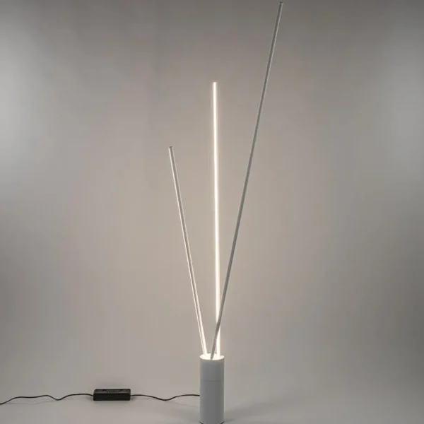 vloerlamp_vertical_wit_k_1.webp Shop Straluma Vloerlamp Vertical wit 3000k
