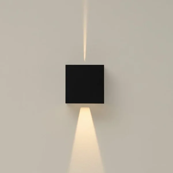 wandlamp_davos_xl_zwart_i_4.webp Discount Straluma Wandlamp Davos XL zwart IP65