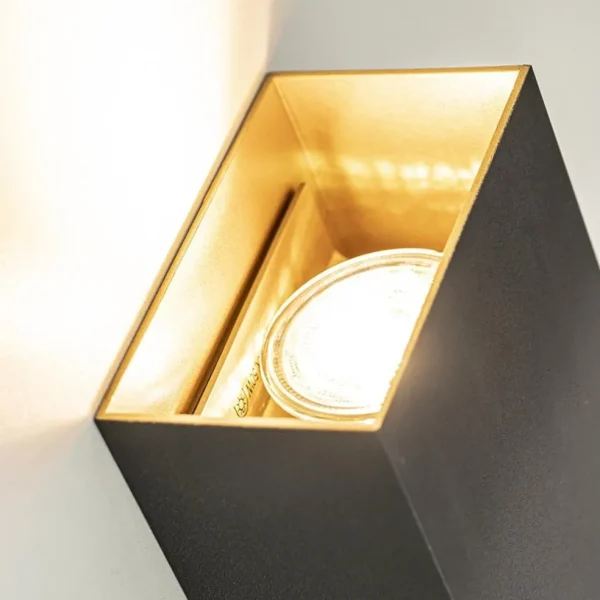 wandlamp_eros_rechthoek_z_3-1.webp Best Straluma Wandlamp Eros rechthoek zwart/matgoud 2xgu10