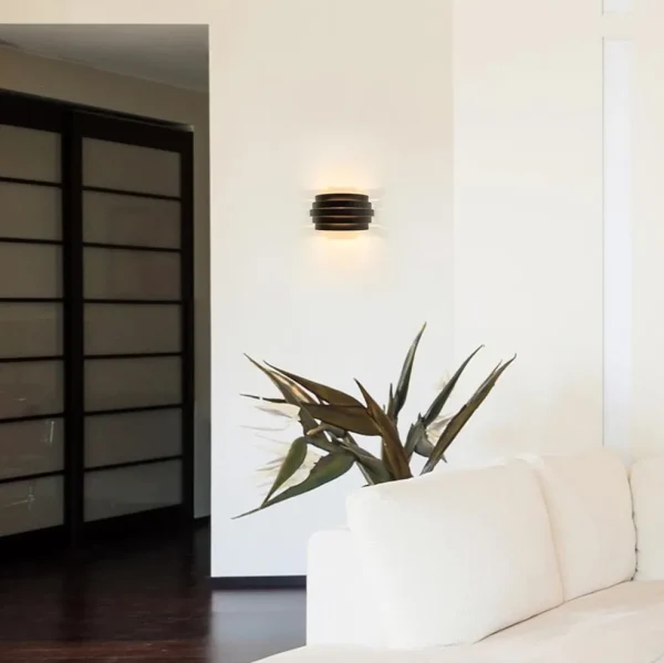 Store Straluma Wandlamp Scudo zwart/goud 25cm