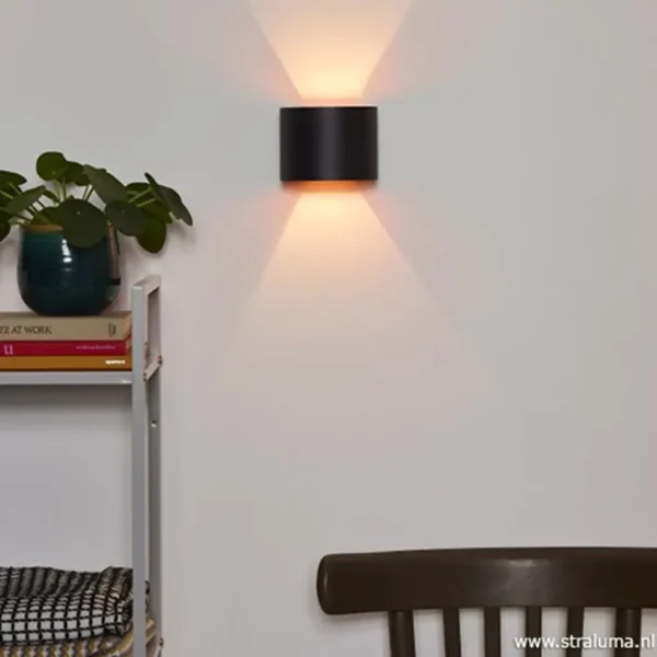wandlamp_zwartgoud_xio_up_4.webp Flash Sale Straluma Wandlamp zwart/goud Xio up+down rond