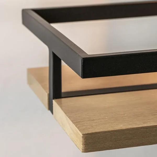 wandlampwandrek_zwart_met_2.webp Outlet Straluma Wandlamp/wandrek zwart met houten planken