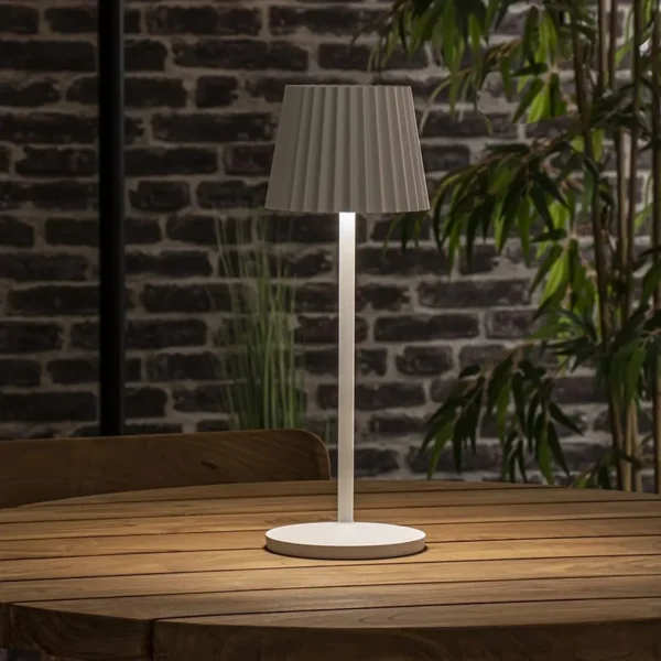 witte_tafellamp_oplaadbaa_4.webp Fashion Straluma Witte tafellamp oplaadbaar inclusief dimbaar LED IP54