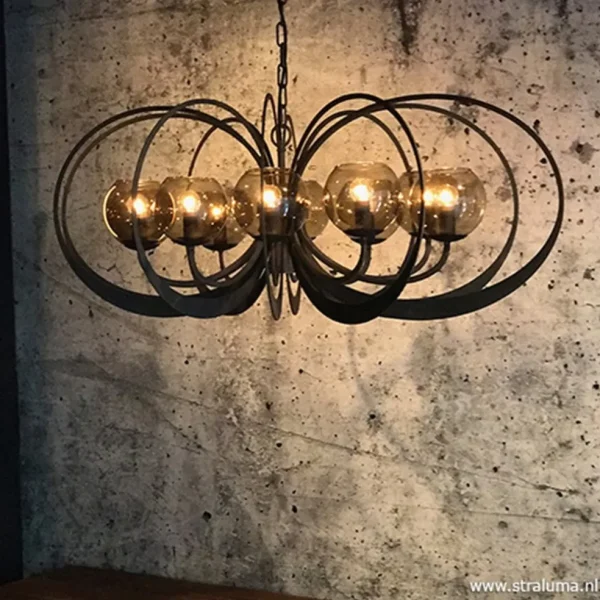 zwart_metalen_hanglamp_me_3.webp Flash Sale Straluma Zwart metalen hanglamp met smoke glas