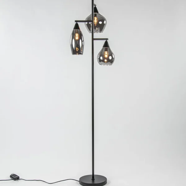 zwart_metalen_vloerlamp_m_1.webp Discount Straluma Zwart metalen vloerlamp met titanium glazen kappen